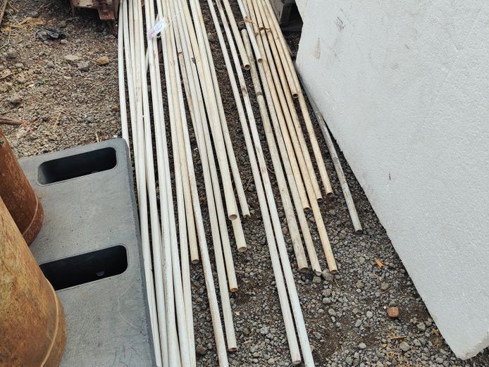 LOT ELECTRICAL CONDUITS
