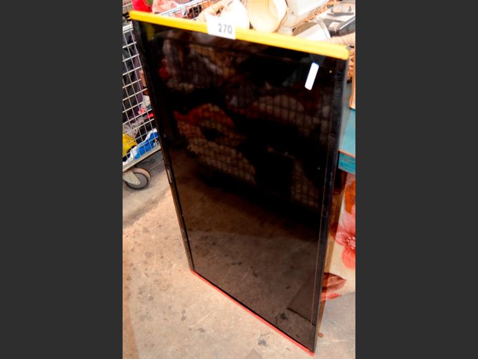 HISENSE 40" L.E.D. TV [Dead] [#: 383095111] ### LICENCE PLEASE ###