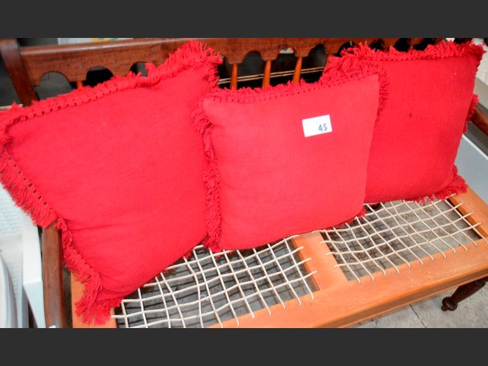 SET OF 3 RED SCATTER CUSHIONS, 50 x 50cm