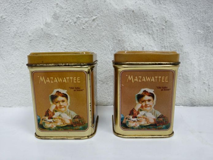 Vintage Mazawattee Tea Tin Salt & Pepper Shakers