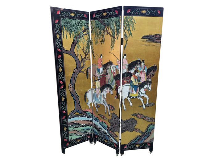 Vintage Double-Sided Chinese Lacquer Folding Screen with Relief Relief Inlay