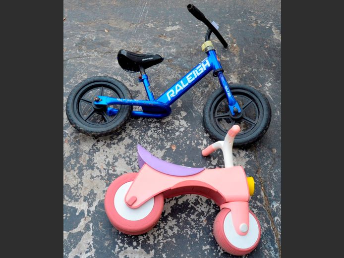 PINK & PURPLE BALANCE BIKE WITH LIGHT & MUSIC [Untested] & A RALEIGH CHILDREN'S PUSH BIKE [6,7]
