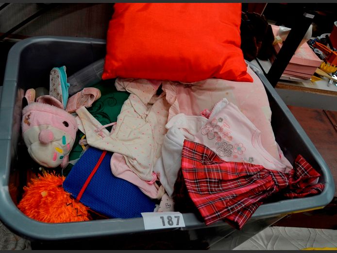 LOT: CHILDREN'S CLOTHING, etc