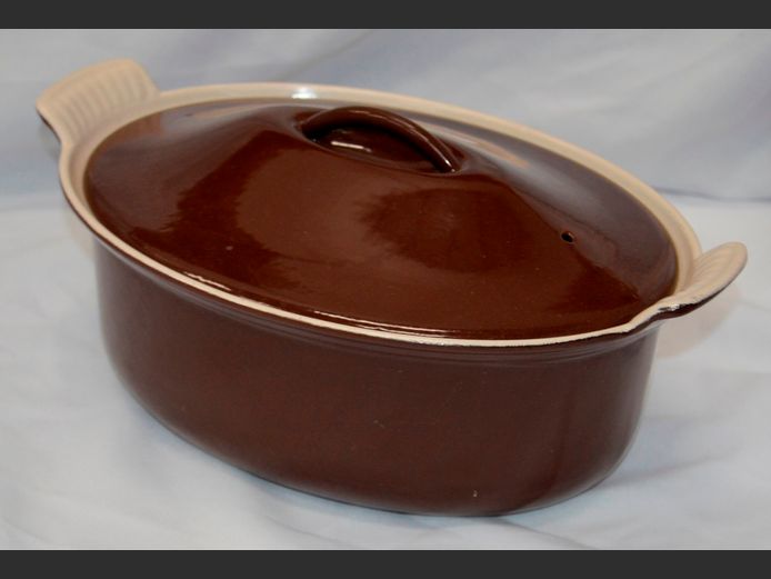 LE CREUSET CAST IRON CASSEROLE WITH LID, 20 x 15cm