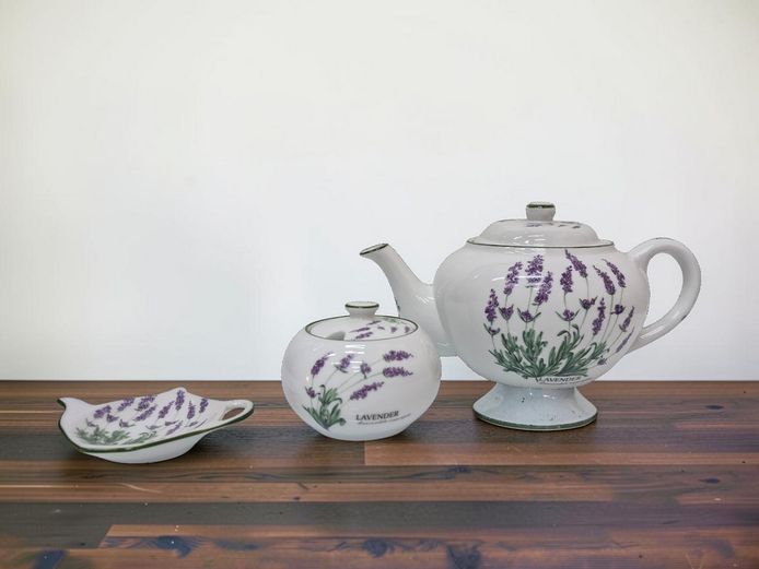 Wiesenthal Porzellan Lavender-Themed Porcelain Tea Set