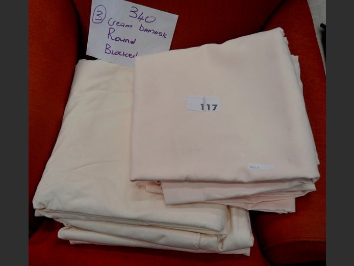 LOT: 7 x CREAM TABLECLOTHS