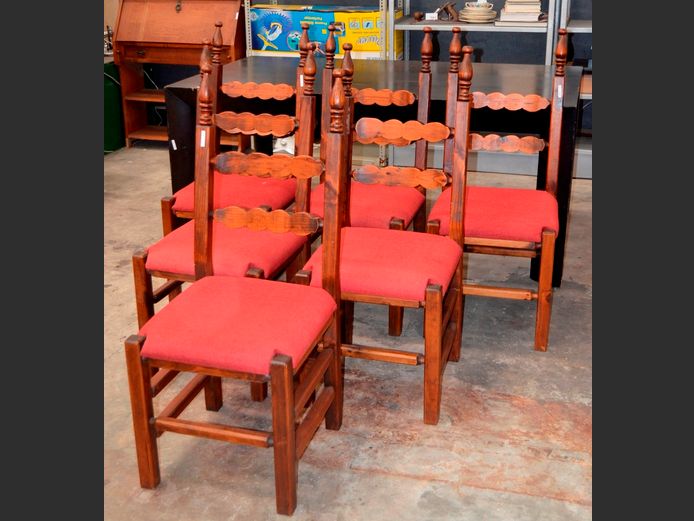 SET OF 6 PINE CHAIRS WITH RED UPHOLSTERED SEATS