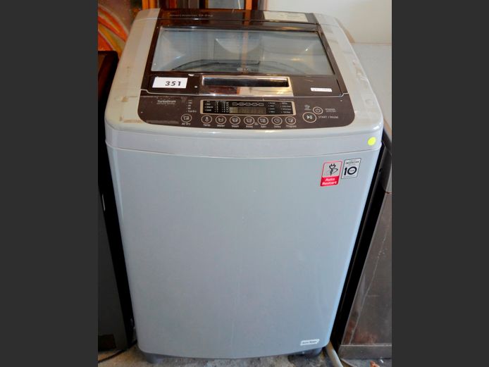 LG TURBODRUM SMART INVERTER 13kg TOP LOADING WASHING MACHINE [Switches on]