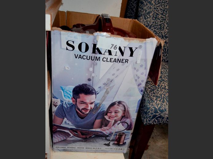 SOKANY VACUUM CLEANER [Switches on, untested further]