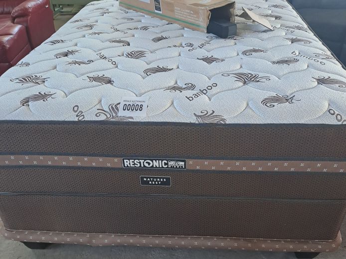 RESTONIC NATURES REST QUEEN BASE SET 