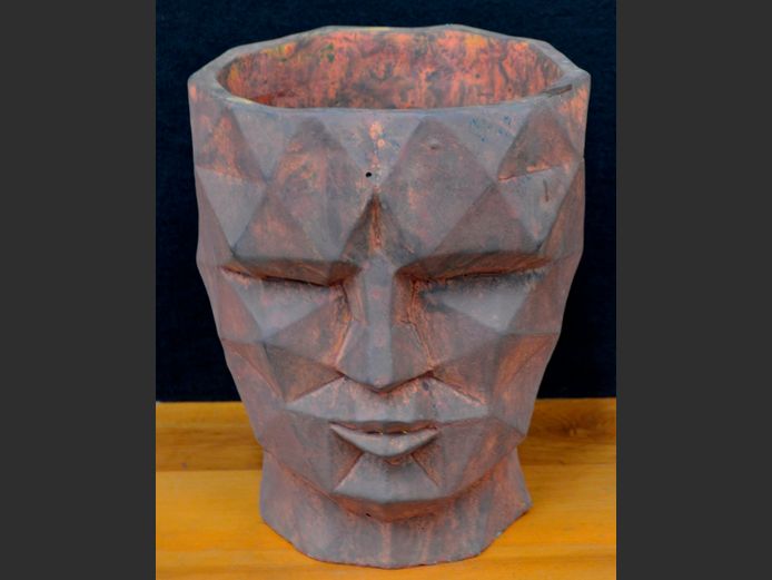 PRICE & SONS CONCRETE "RUSTY FACE" PLANTER, 21 x 20 x 24.5cm