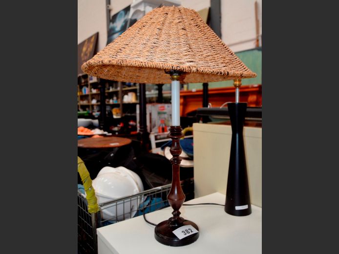 LOT OF 2: BROWN TABLE LAMPS & 1 SHADE, 65cm & 49cm high