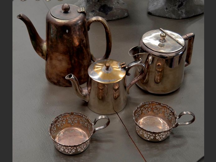 SILVER PLATE: TEA & COFFEE POTS, etc