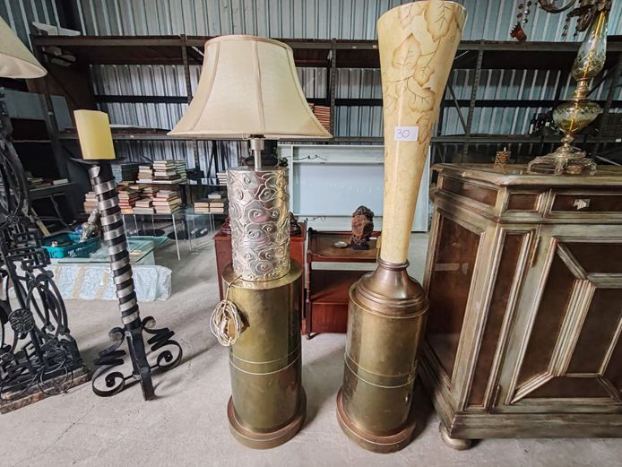 Pair of Lamps with Stands (STC)