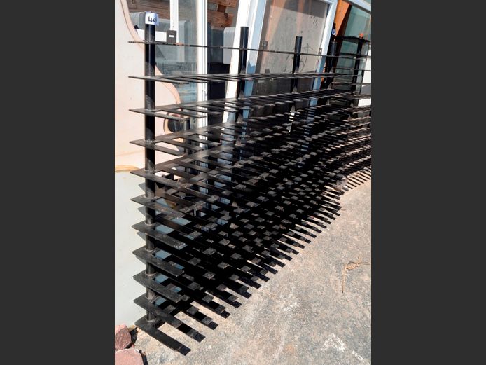 BLACK METAL 11-TIER WALL MOUNT WINE RACK, 190 x 25 x 132cm