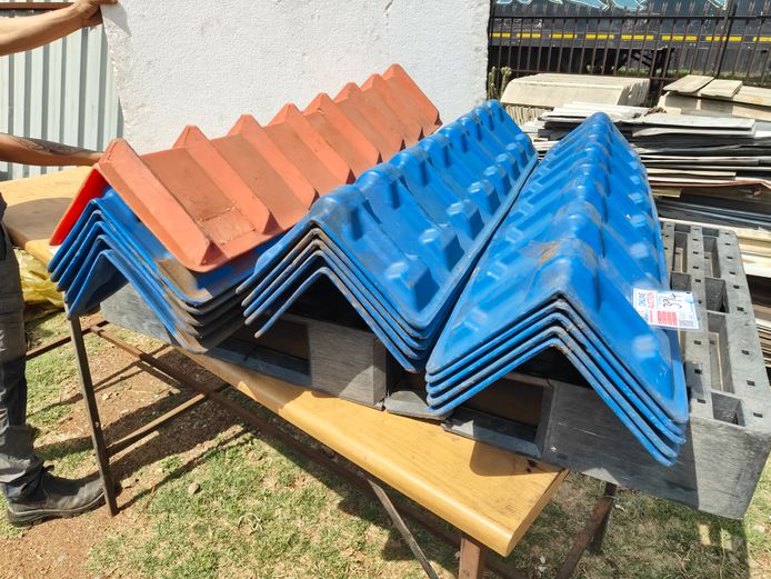 LOT PLASTIC TRUCK CORNER PROTECTORS