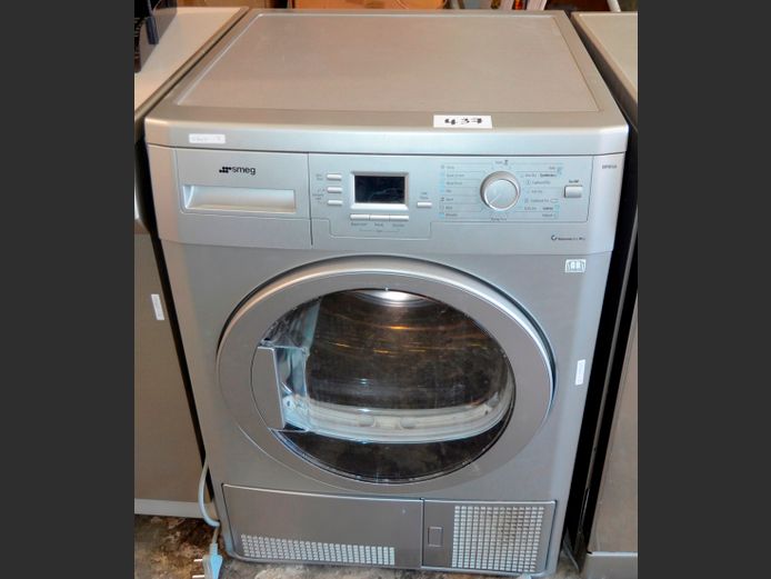 SMEG VOLUME PLUS 8kg TUMBLE DRYER [Switches on, untested further]