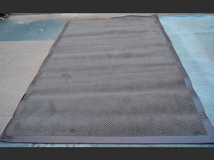 BLACK & BROWN DOTTY CARPET WITH LEATHER TOUCH EDGE, 300 x 200cm [Needs a clean]