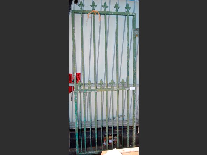 GREEN PAINTED GALVANISED GARDEN GATE, 202 x 83cm