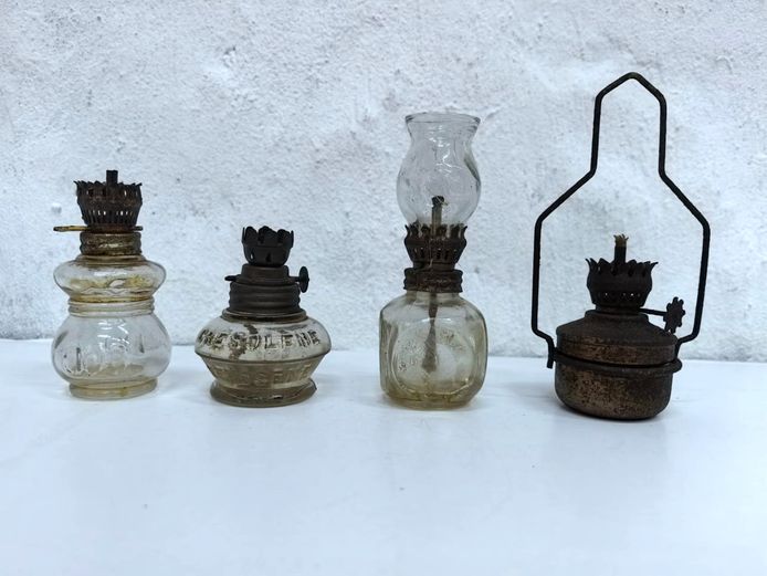 4-Piece Vintage Miniature Glass Kerosene Oil Lamps