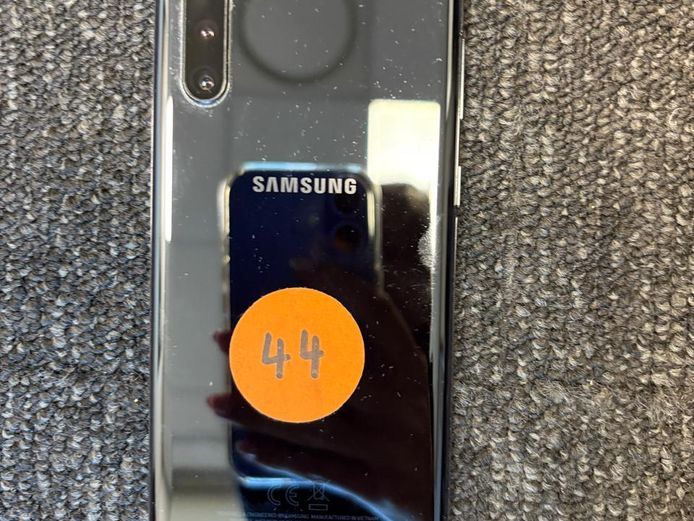 44 - Samsung Note10