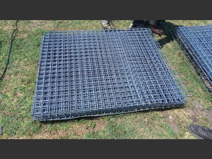 1mx1.2m black mesh 50mmx50mm hole 5mm thick