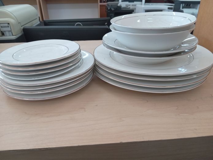 Dinner set