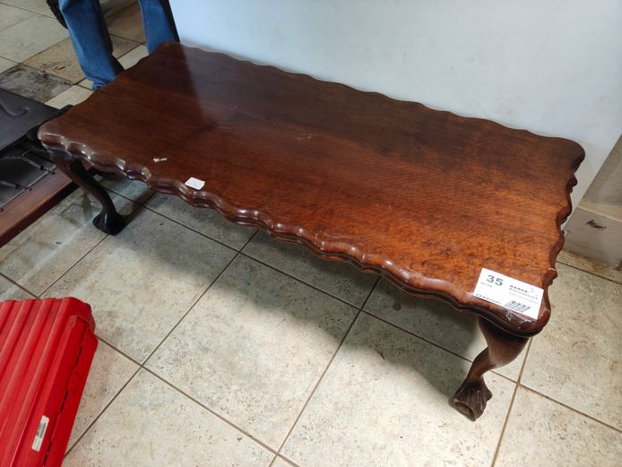 BALL & CLAW TABLE