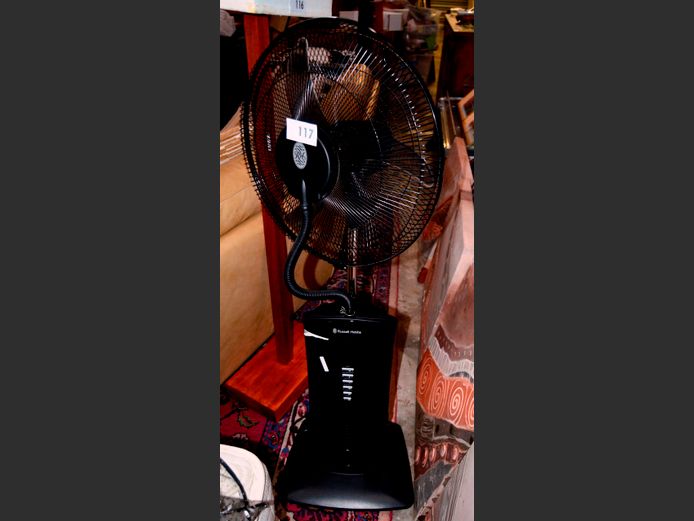 RUSSELL HOBBS MISTING FAN [Switches on]