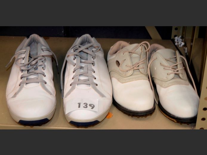 PAIR F.J. CONTOUR GOLF SHOES (Size 8½0 & PAIR PROSWING GOLF SHOES (Size 4½)