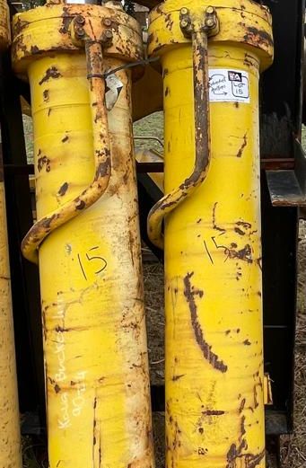 Kawasaki 90Z4 Bucket Lift Cylinders x 2