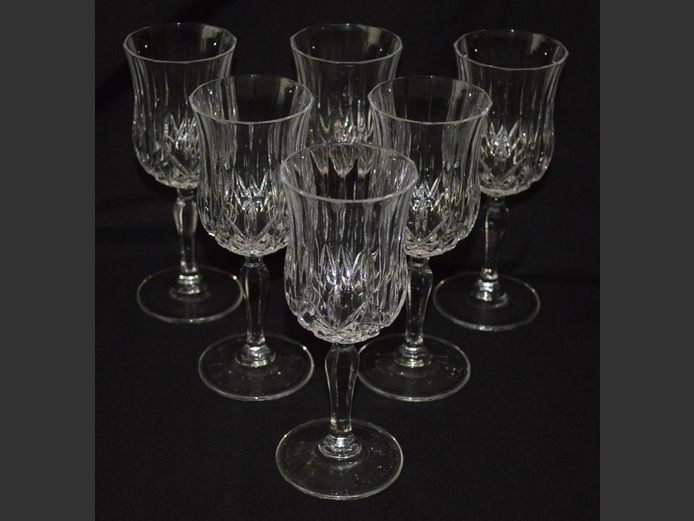 SET OF 6 CRYSTAL WHITE WINE GLASSES