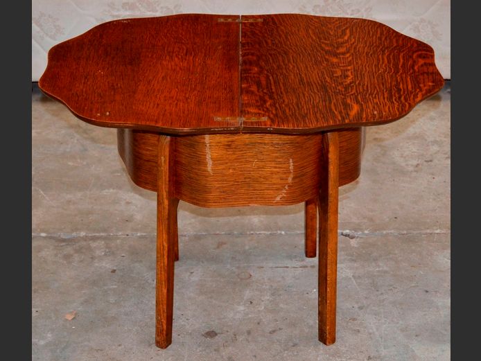 VINTAGE OAK KNITTING PEDESTAL WITH SWIVEL TOP, 47 x 32 x 47cm [Needs some TLC]