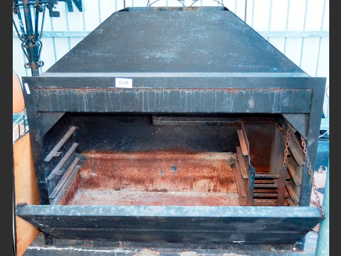 BLACK METAL BUILT-IN BRAAI, 130 x 54 x 112cm