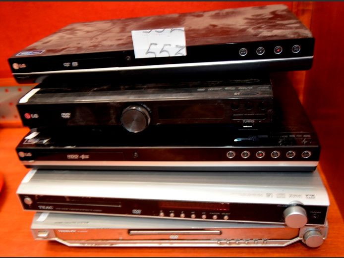 LOT OF 5 DVD PLAYERS: TEAC, LG & TEDELEX [Untested]