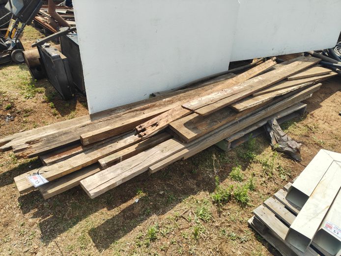 LOT WOODEN PLANKS