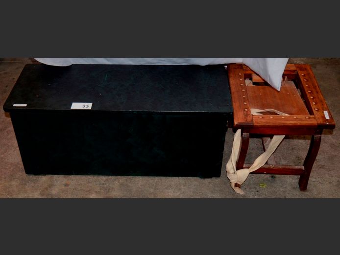 BLACK & GREEN PAINTED WOODEN KIST & A STOOL [No seat], 80 x 32 x 33cm & 40 x 33 x 32cm [20,27]