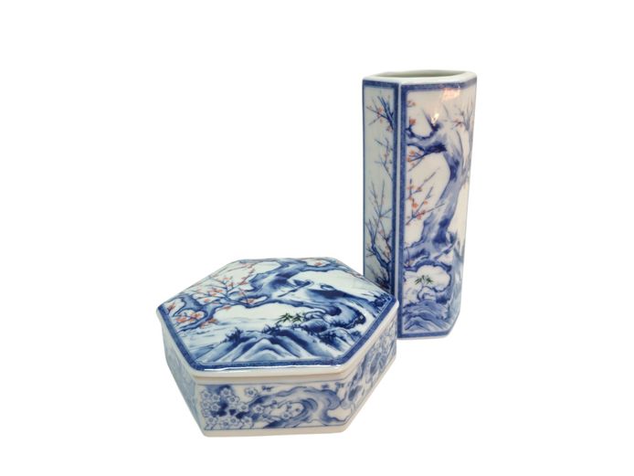 Japanese Blue & White Porcelain Hexagonal Vase & Lidded Box Set