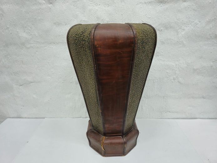 Vintage Tall Standing Octagonal Flared Decorative Umbrella Stand/Vase