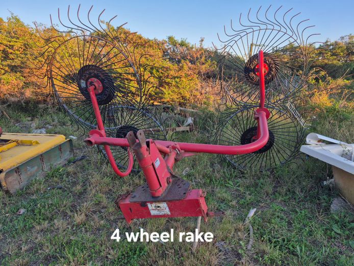 4 wheel rake