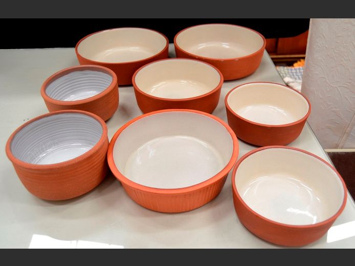 ASSORTED TERRACOTTA OVEN DISHES