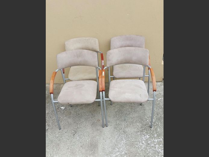 SET OF 4 CREAM SUEDE UPHOLSTERED & METAL VISITOR'S CHAIRS