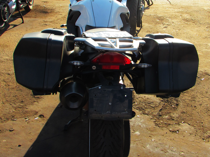 2015 White BMW F 800 GT