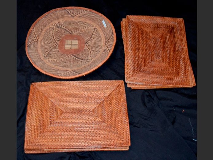 WOVEN PLACEMATS & A WOVEN FRUIT BASKET, 49cm Diameter