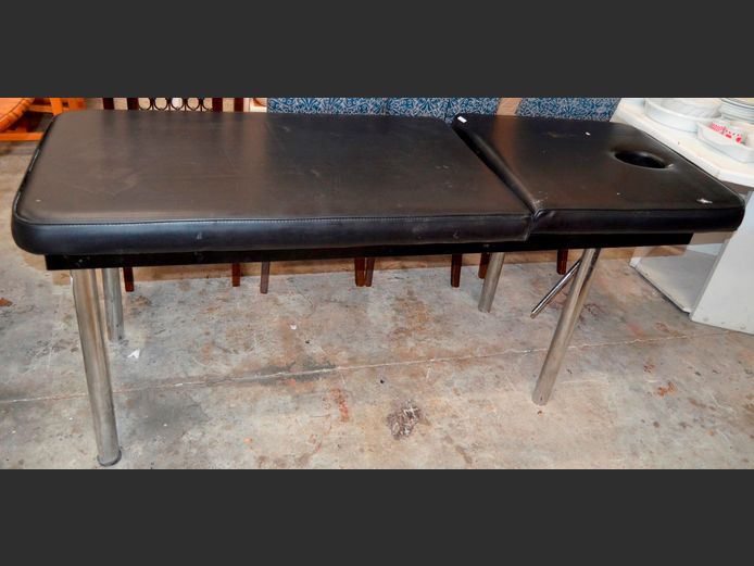 BLACK LEATHER TOUCH MASSAGE BED, 185 x 63 x 74cm [Holes to leather touch]