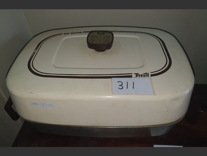 PRESTO ELECTRIC FRYING PAN [Working, needs new lead]