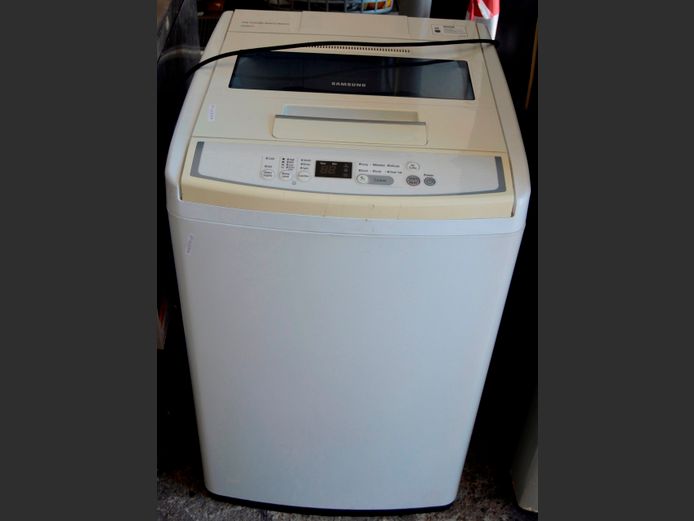 SAMSUNG TOP LOADING WASHING MACHINE [Dead] [#: 425645322]