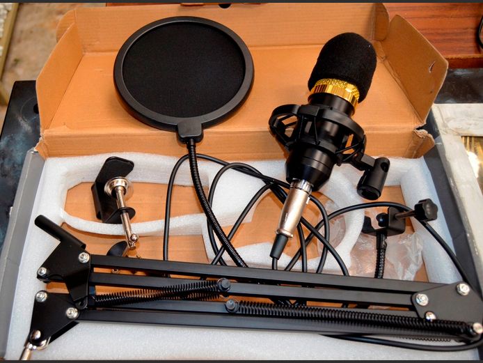 CONDENSOR BROADCAST MIC SET [Untested]