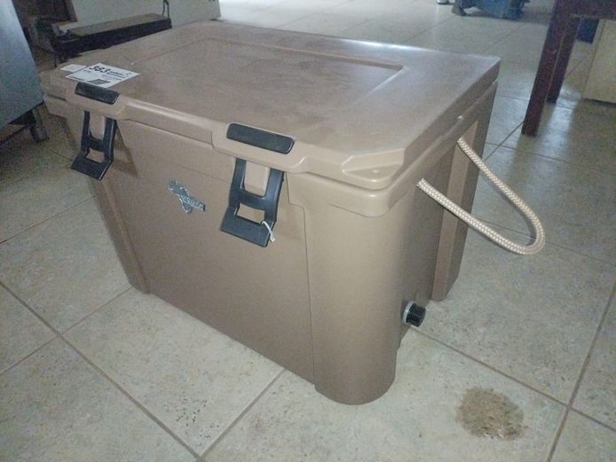 COOLER BOX