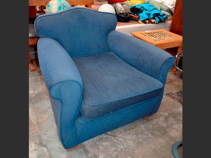 BLUE UPHOLSTERED ARMCHAIR [Loose stitching on the back, needs a clean]
